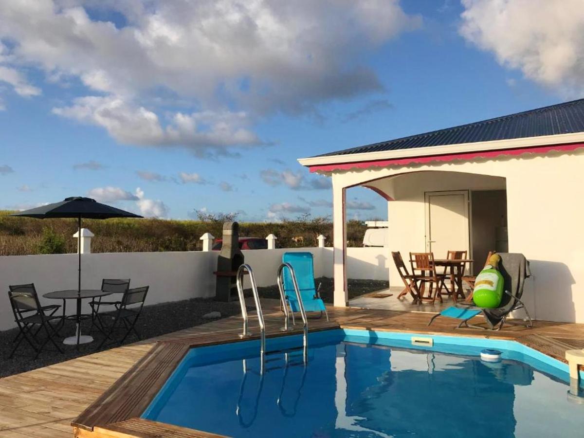 Villa Enchanteresse Au Moule Avec Piscine Privee เลอ มูเล่ ภายนอก รูปภาพ