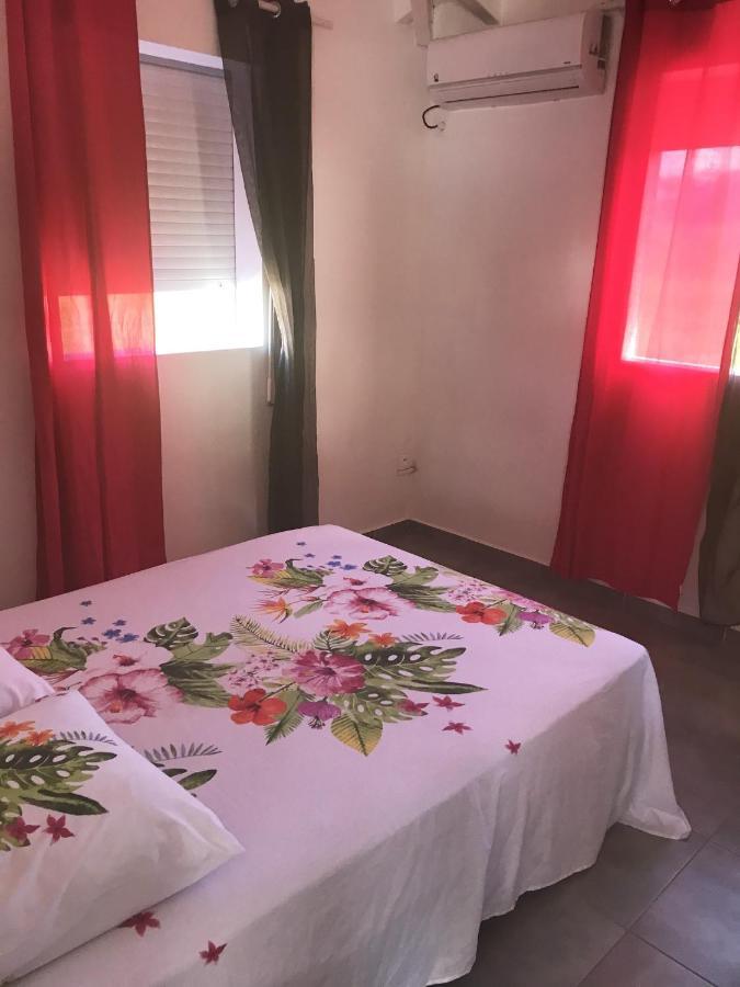 Villa Enchanteresse Au Moule Avec Piscine Privee เลอ มูเล่ ภายนอก รูปภาพ